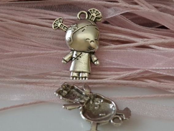 Подвеска Девочка в кимоно, античное серебро, 1 шт Подвеска Девочка в кимоно, античное серебро, 1 шт