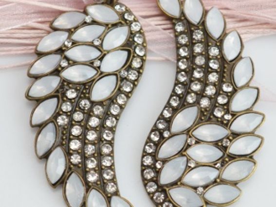 Кулон Крыло, со стразами, 98х59 мм, античная бронза и белый