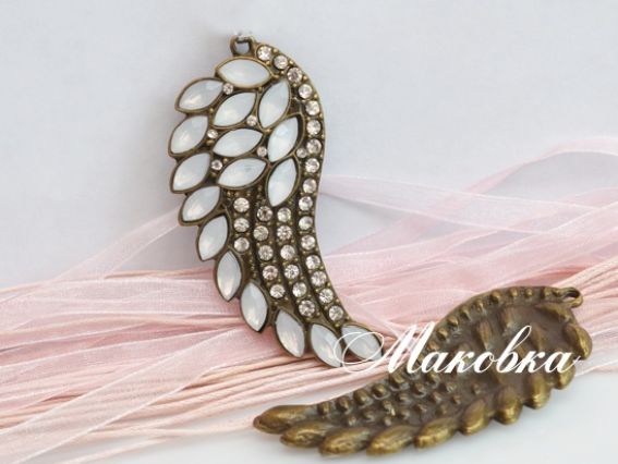 Кулон Крыло, со стразами, 98х59 мм, античная бронза и белый