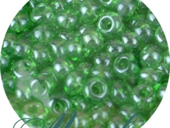 Чешский бисер Preciosa №10/0, круглый, цвет 56100 зеленый