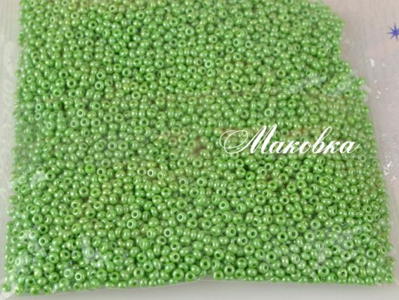 Preciosa Чешский бисер №10/0, круглый, 50г цвет 58230 зеленый
