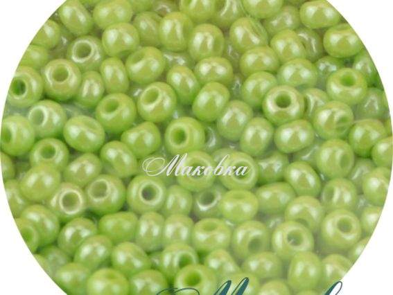 Чешский бісер Preciosa №10/0, круглый, цвет 58310 зеленый Чешский бісер Preciosa №10/0, круглый, цвет 58310 зеленый