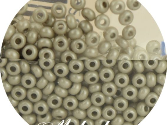 Чеський бісер Preciosa №10/0, круглий, колір 16949 темно-сірий 50 г Чеський бісер Preciosa №10/0, круглий, колір 16949 темно-сірий 50 г