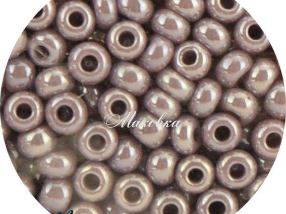 Чешский бісер Preciosa №10/0, круглый, цвет 28020 сизо-коричневый, 50г Чешский бісер Preciosa №10/0, круглый, цвет 28020 сизо-коричневый, 50г