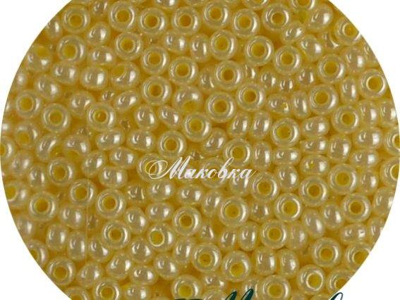 Чешский бисер Preciosa №10/0, круглый, цвет 37386 бледно-желтый