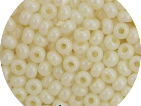 Чешский бисер Preciosa №10/0, круглый, цвет 46381 молочный, 50 г