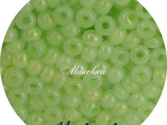 Чешский бісер Preciosa №10/0, круглый, цвет 57552 мятный радужный 50 г Чешский бісер Preciosa №10/0, круглый, цвет 57552 мятный радужный 50 г