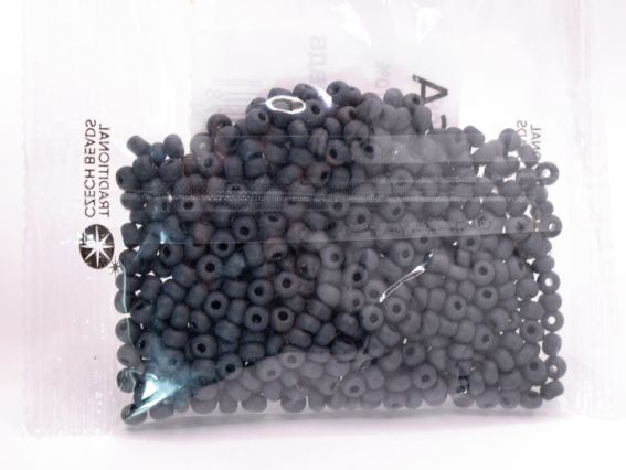 Чеський бісер Preciosa №6/0, круглий, колір МАТОВИЙ чорний 23980 50 г