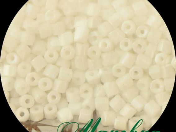 Бісер Preciosa РУБЧИК 46205 №10, 351-31001 белый непрозрачный 50 г Бісер Preciosa РУБЧИК 46205 №10, 351-31001 белый непрозрачный 50 г