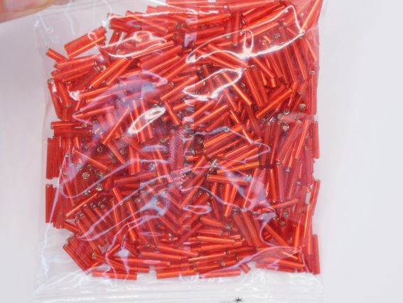 Чеський бісер Preciosa стеклярус-5, колір 97070, прозорий срібло червоний , 50 г