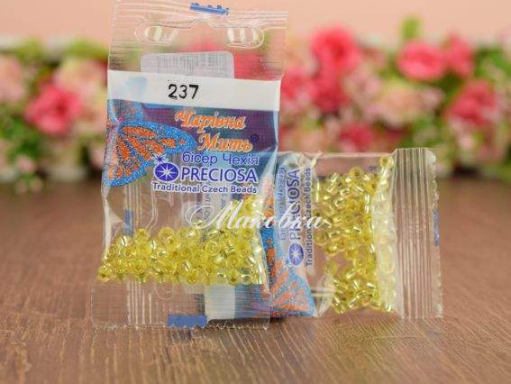 Бісер 5 гр Preciosa 237 разм. 6/0 прозрачный серебро светло-желтый