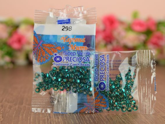 Бісер 5 гр Preciosa 298 разм. 6/0 прозорий срібло т.зелений