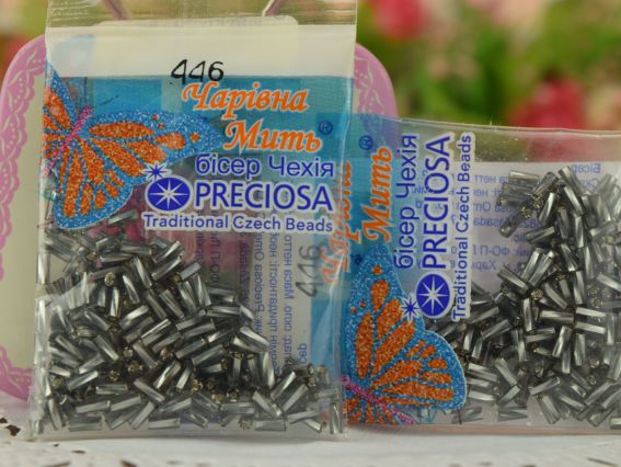 Бисер 5 гр Preciosa 446, Стеклярус-2 с серебряной серединкой, серый
