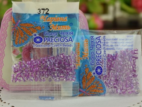 Бисер 5 гр Preciosa 372, ТВИН прозрачный окрашенный внутри, сиреневый Бисер 5 гр Preciosa 372, ТВИН прозрачный окрашенный внутри, сиреневый