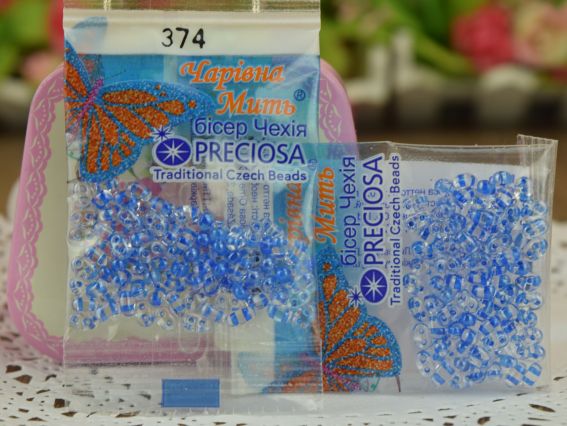 Бисер 5 гр Preciosa 374, ТВИН прозрачный окрашен изнутри голубой Бисер 5 гр Preciosa 374, ТВИН прозрачный окрашен изнутри голубой