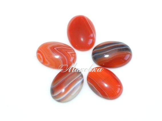 Кабошон из натурального Агата, овал 13х18 мм, красный кружевной