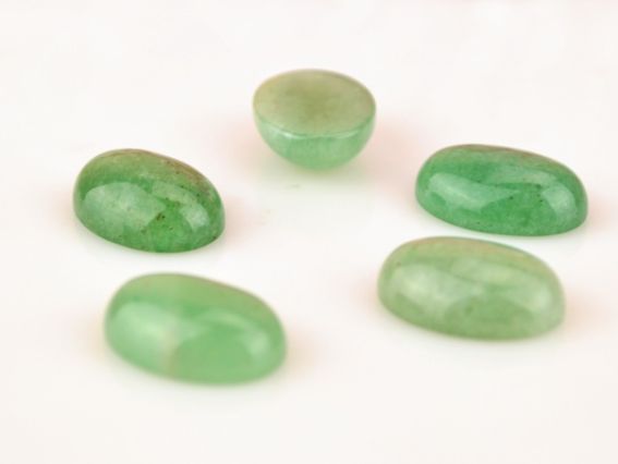 Кабошон из Авантюрин ЗЕЛЕНЫЙ, овал 13х18 мм Кабошон из Авантюрин ЗЕЛЕНЫЙ, овал 13х18 мм