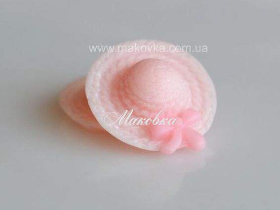 Кабошон из смолы Шляпка с бантиком, бледно-розовая Кабошон из смолы Шляпка с бантиком, бледно-розовая