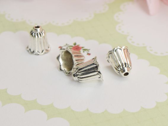 Біжутерний ковпачок №37 Кампанула, 11х10,5 мм, колір платина, 1 шт