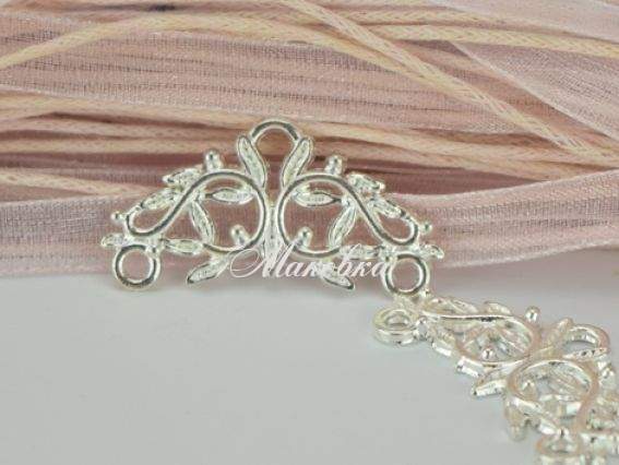 Коннектор 1/2 Треугольный ЛИАНА, цвет серебро, 1 шт Коннектор 1/2 Треугольный ЛИАНА, цвет серебро, 1 шт