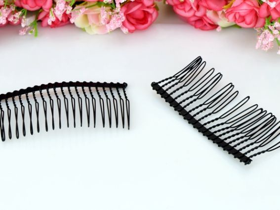 Гребінець металевий чорний (заготовка), розмір 70х38 мм