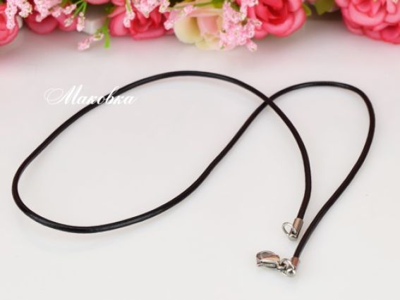 Основа на шею кожаная 2,5 мм, Черная, 47 см с карабином из стали Основа на шею кожаная 2,5 мм, Черная, 47 см с карабином из стали