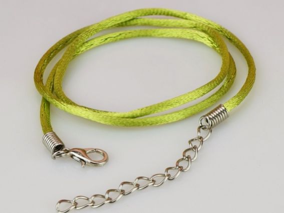Основа на шею Шелковая, 2,5 мм, САЛАТОВАЯ, 45+5 см с карабином Основа на шею Шелковая, 2,5 мм, САЛАТОВАЯ, 45+5 см с карабином