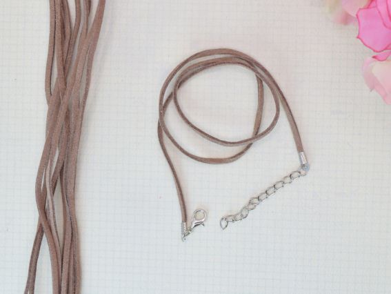 Основа на шию замшева 3 мм, Мокко, 44см + ланцюжок Основа на шию замшева 3 мм, Мокко, 44см + ланцюжок