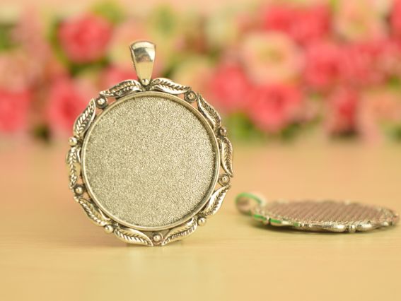 Основа под камею №33 Круглая 38х47 мм , античное серебро, 1 шт Основа под камею №33 Круглая 38х47 мм , античное серебро, 1 шт