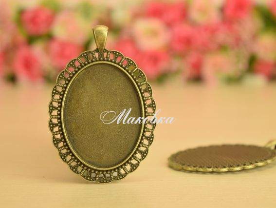 Основа под камею №35, ОВАЛ Футур 61х42 мм (30х40) мм, античная бронза, 1 шт Основа под камею №35, ОВАЛ Футур 61х42 мм (30х40) мм, античная бронза, 1 шт