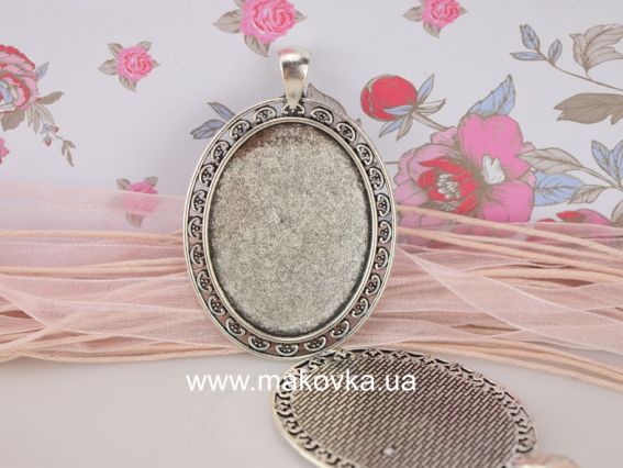 Основа под камею №26, ОВАЛ с завитками 58х39,5 мм (30х40) мм, античное серебро, 1 шт Основа под камею №26, ОВАЛ с завитками 58х39,5 мм (30х40) мм, античное серебро, 1 шт