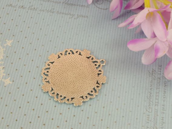 Оправа для кабошона круглая С цветочками 42х47 мм , цвет античное серебро №46