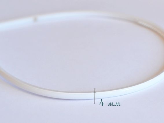 Обруч 4 мм пластиковый с зубчиками, белый, 1 шт Обруч 4 мм пластиковый с зубчиками, белый, 1 шт