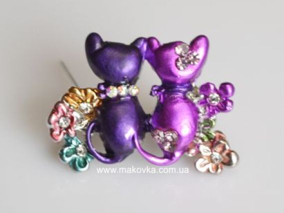 Брошь Б-14 Два кота, фиолетово-сиреневая Брошь Б-14 Два кота, фиолетово-сиреневая