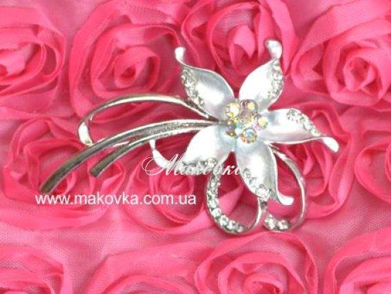 Брошь Б-01 Белый Цветок со стразами Брошь Б-01 Белый Цветок со стразами