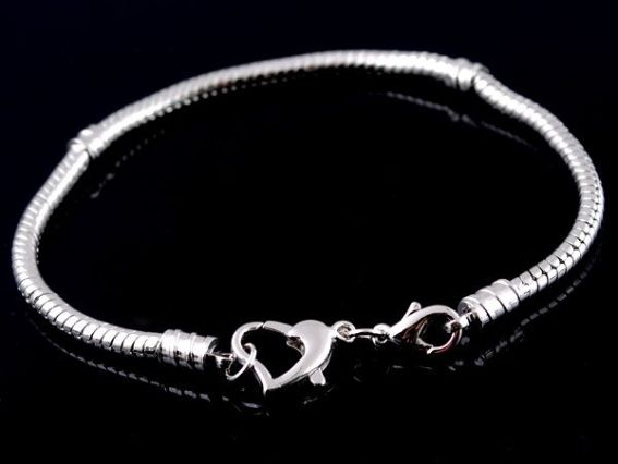 Браслет (Пандора) гибкий с замками-карабинами, 20 см Браслет (Пандора) гибкий с замками-карабинами, 20 см