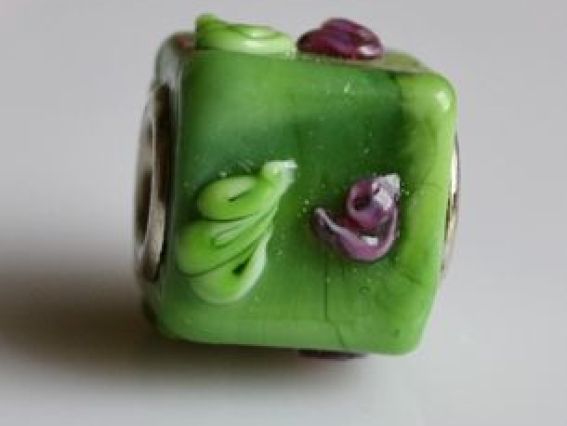 Бусина Пандора Lampwork квадрат №43 зеленая Бусина Пандора Lampwork квадрат №43 зеленая