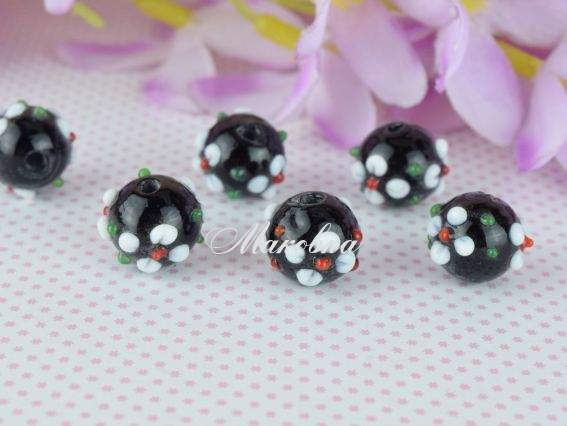 Намистина Lampwork КУЛЯ, Чорна з об'ємними білими квітами 1 шт