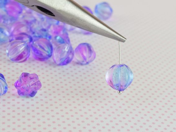 Lampwork намистина , форма Гарбуз, розмір 9,5*10мм, Біло-Пурпурно-Блакитна прозора 1 шт