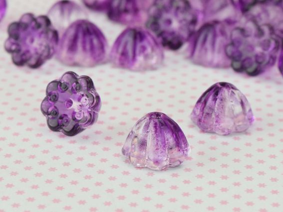 Бусина Lampwork Лотос Бело-фиолетовая,10 мм 1 шт  Бусина Lampwork Лотос Бело-фиолетовая,10 мм 1 шт