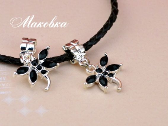 Бусина Пандора с подвеской Стрекоза с черными стразами Бусина Пандора с подвеской Стрекоза с черными стразами