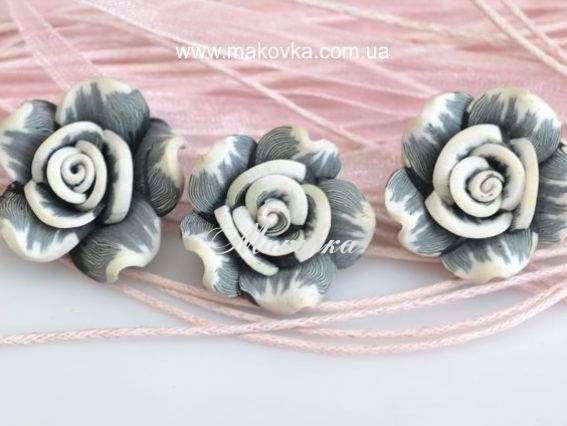 Бусина из полимерной глины №10 Цветок Роза, 23 мм, серая с белым ободком