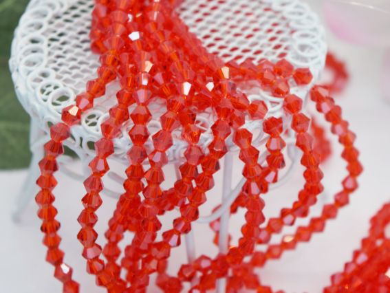  Намистини кришталь Біконус Грановані 4*3 мм, колір №02 червоний, 1 низка,