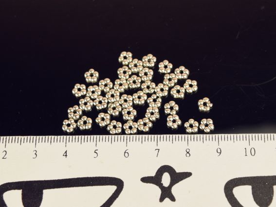 Намистинки металеві №81 Квіточки плоскі, 6*2мм, колір античне срібло 5 гр