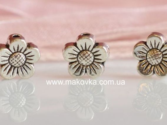 Металлическая бусина №29, Цветок 8х3,2 мм, античное серебро, 1 шт Металлическая бусина №29, Цветок 8х3,2 мм, античное серебро, 1 шт