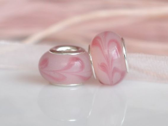 Бусина Пандора-стиля Lampwork №157 розовая с узором Бусина Пандора-стиля Lampwork №157 розовая с узором