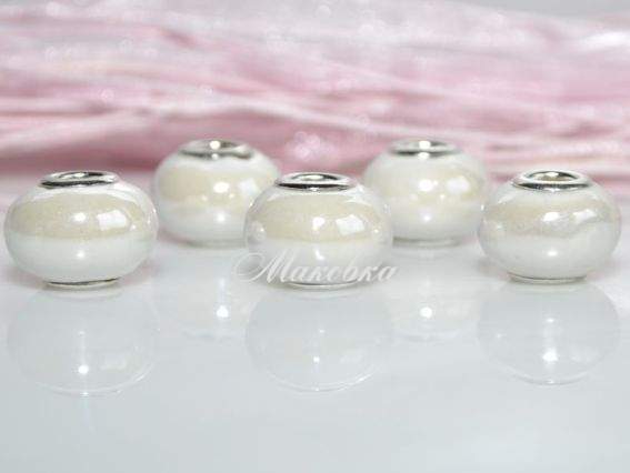 Бусина фарфоровая №17 большая белая