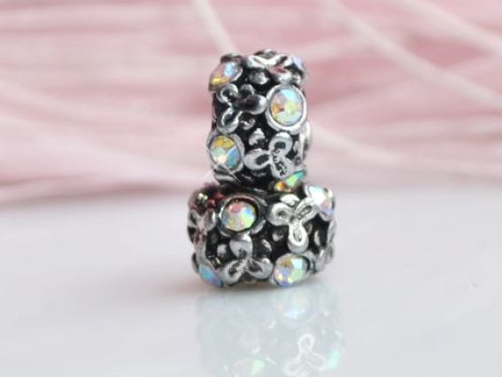 Бусина пандора метал. со стразами №50 белая с перламутром Бусина пандора метал. со стразами №50 белая с перламутром