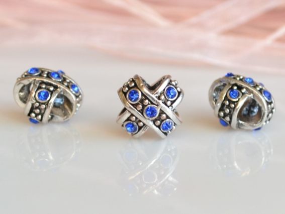 Бусина метал. со стразами №108 Лента синяя Бусина метал. со стразами №108 Лента синяя