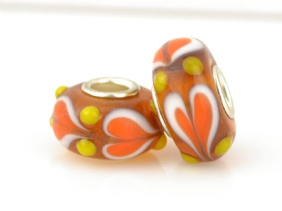 Бусина Евро Lampwork №104 оранжевая с сердечками Бусина Евро Lampwork №104 оранжевая с сердечками